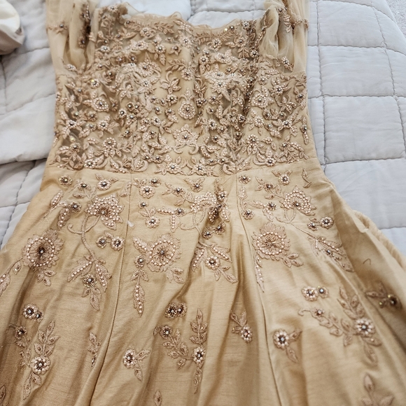 Indian gown size xl - Picture 4 of 4